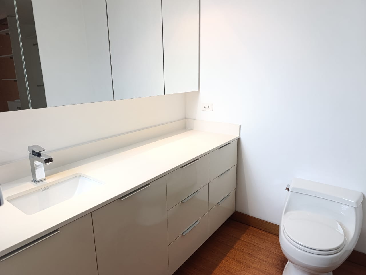 Apartamento en arriendo en El Poblado, Medellín · foto 19 de 19