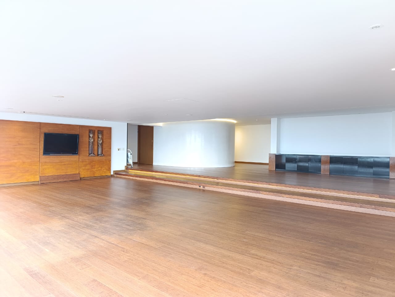 Apartamento en arriendo en El Poblado, Medellín · foto 6 de 19