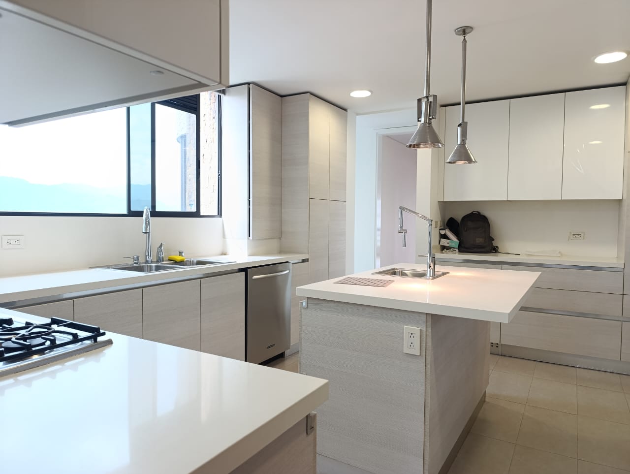 Apartamento en arriendo en El Poblado, Medellín · foto 10 de 19