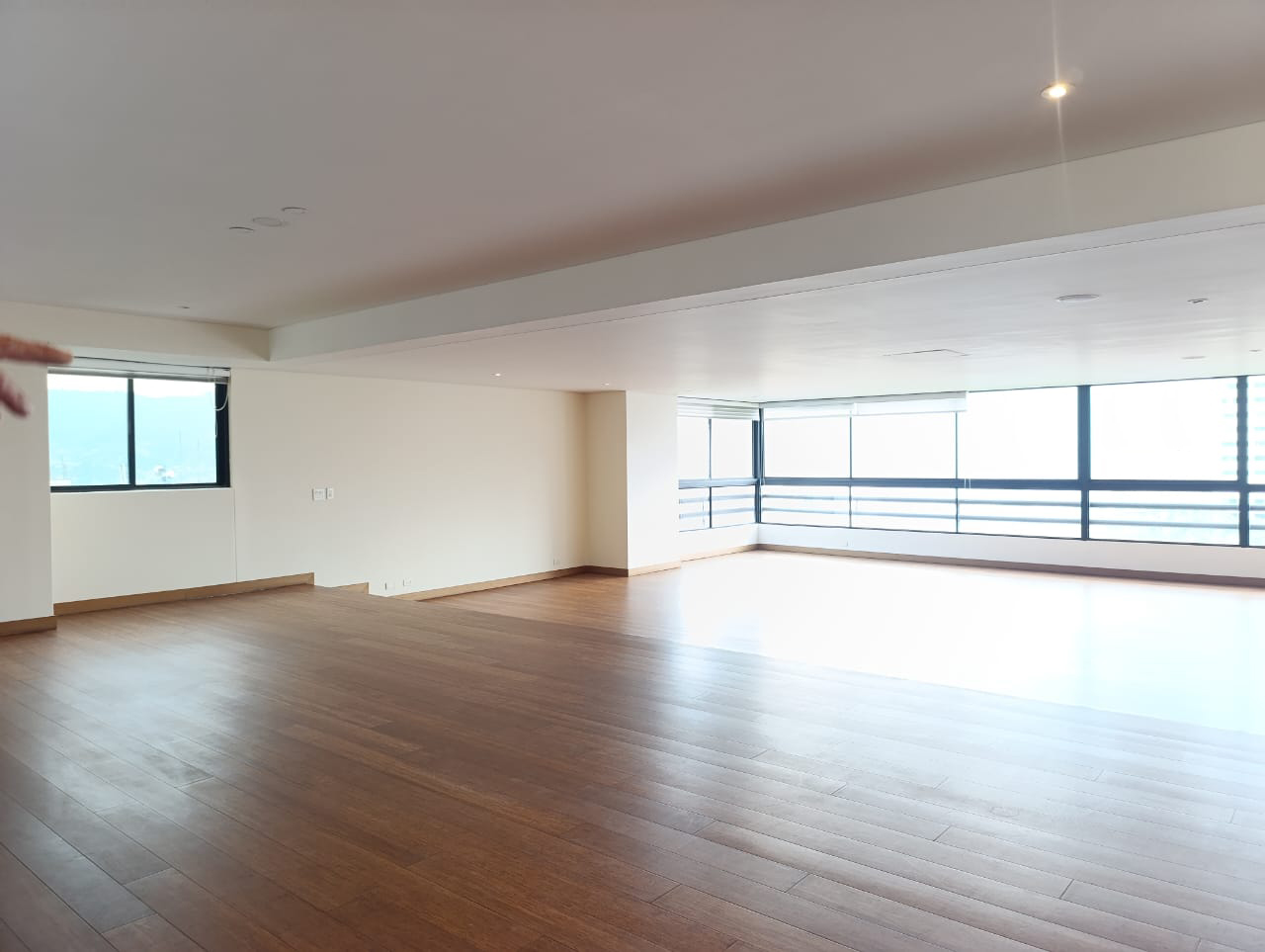 Apartamento en arriendo en El Poblado, Medellín · foto 4 de 19