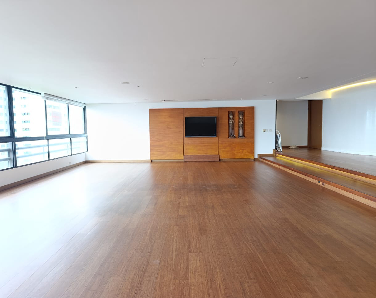 Apartamento en arriendo en El Poblado, Medellín · foto 3 de 19