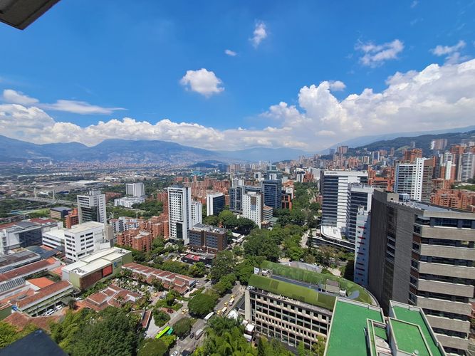 Oficina en arriendo en Los Balsos, Medellín, 185 m² · foto 3 de 20