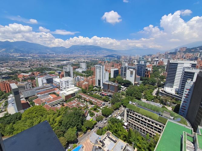 Oficina en arriendo en Los Balsos, Medellín, 185 m² · foto 8 de 20