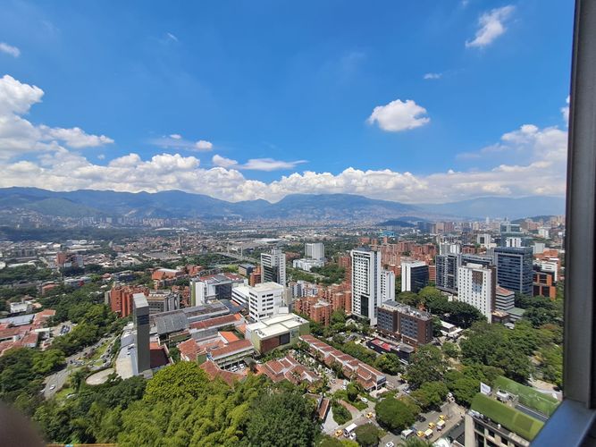Oficina en arriendo en Los Balsos, Medellín, 185 m² · foto 10 de 20