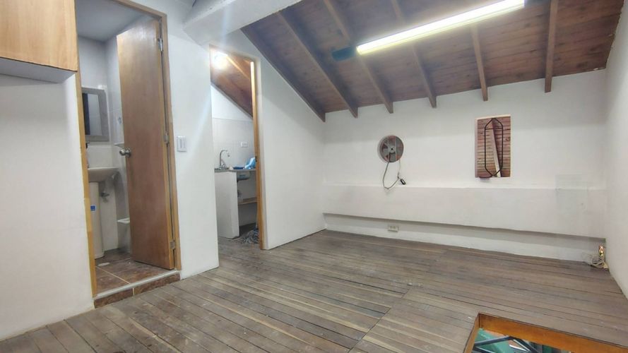 Local en arriendo en La Candelaria, Medellín, 34 m² · foto 7 de 12
