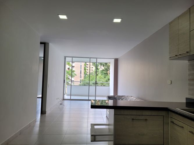 Apartamento de 2 alcobas en arriendo en Alejandría, Medellín, 75 m² · foto 2 de 20
