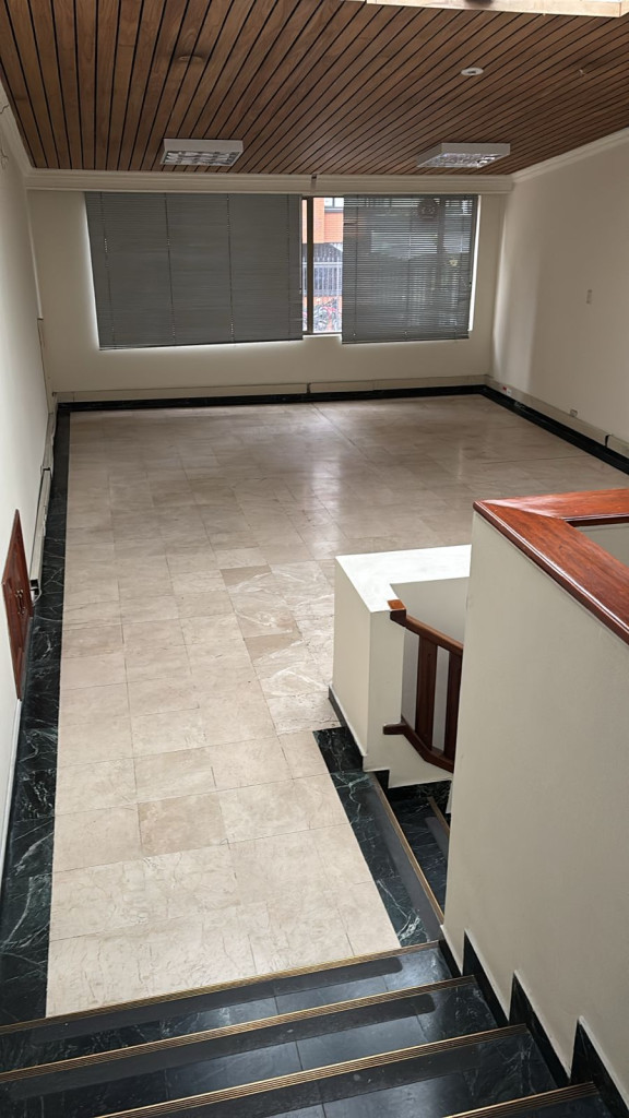 Apartamento en venta en Quinta Paredes, Bogotá · foto 3 de 10