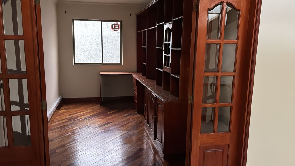 Apartamento en venta en Quinta Paredes, Bogotá · foto 6 de 10