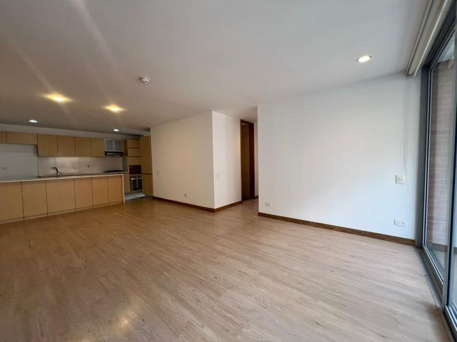 Apartamento de 3 alcobas en arriendo en Loma Benedictinos, Envigado, 140 m² · foto 8 de 20