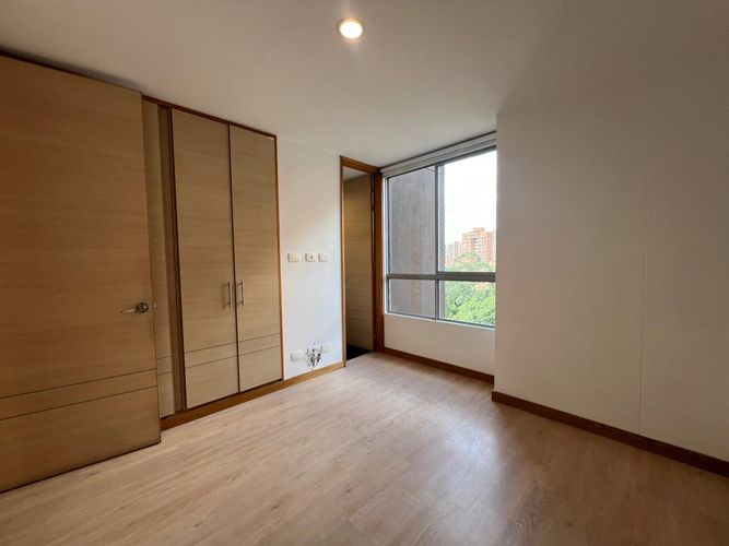 Apartamento de 3 alcobas en arriendo en Loma Benedictinos, Envigado, 140 m² · foto 18 de 20