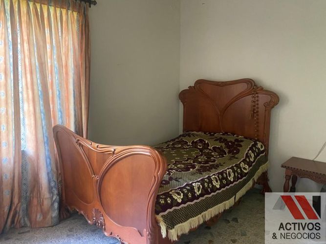Casa de 4 alcobas en arriendo en La Aguacatala, Medellín, 217 m² · foto 19 de 24