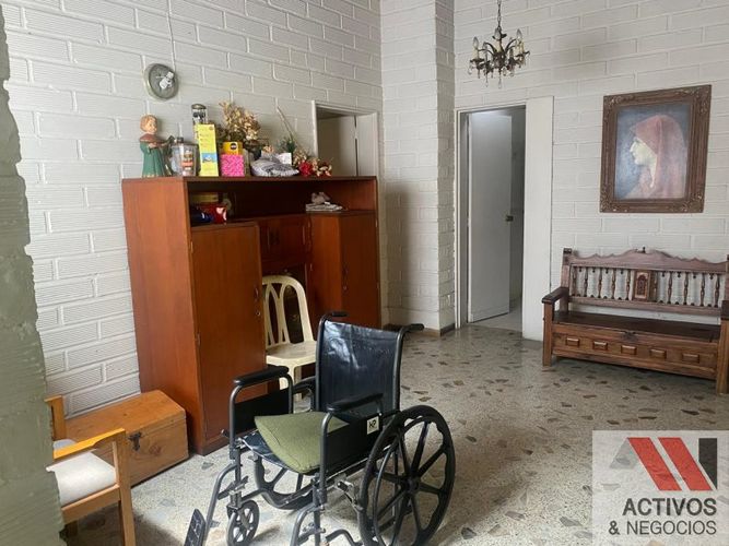 Casa de 4 alcobas en arriendo en La Aguacatala, Medellín, 217 m² · foto 20 de 24