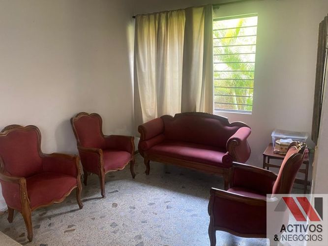 Casa de 4 alcobas en arriendo en La Aguacatala, Medellín, 217 m² · foto 22 de 24