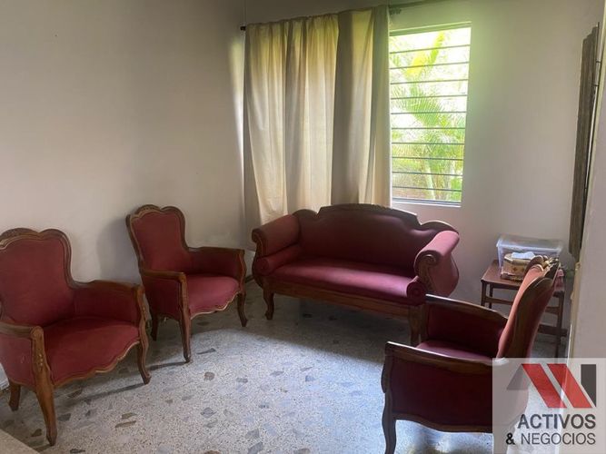 Casa de 4 alcobas en arriendo en La Aguacatala, Medellín, 217 m² · foto 23 de 24