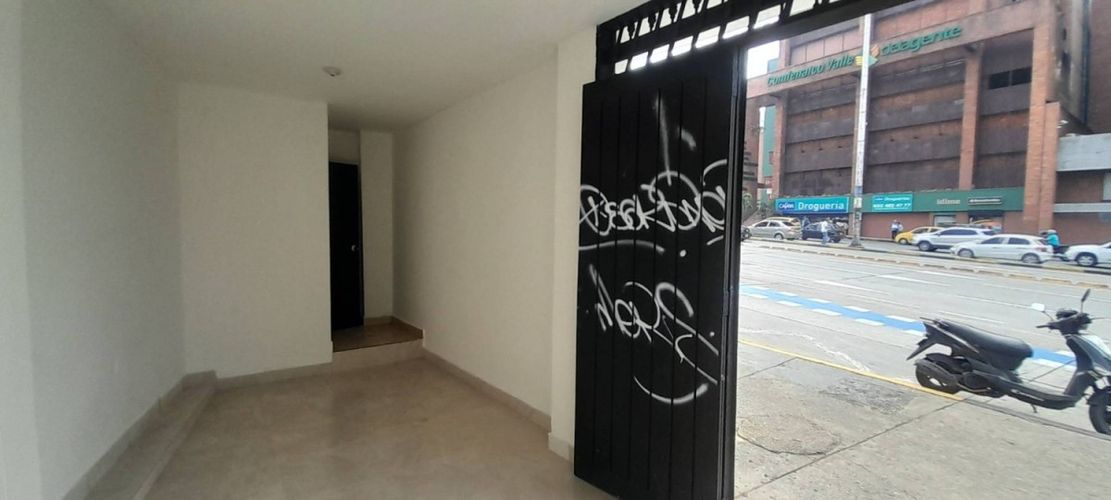Local en arriendo en San Cayetano, Cali, 17 m² · foto 3 de 8