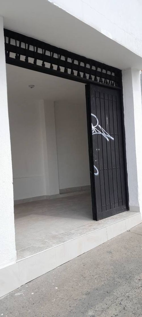 Local en arriendo en San Cayetano, Cali, 17 m² · foto 4 de 8