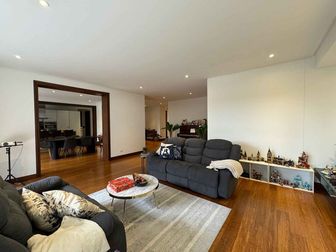 Apartamento de 4 alcobas en venta en Cerros De Los Alpes, Bogotá, 309 m² · foto 5 de 15
