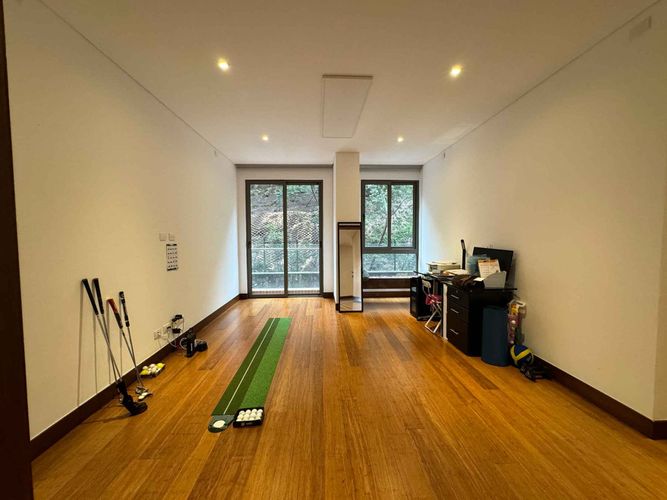 Apartamento de 4 alcobas en venta en Cerros De Los Alpes, Bogotá, 309 m² · foto 9 de 15