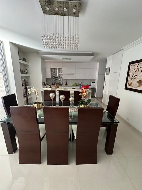 Casa de 4 alcobas en venta en Ciudad Jardin, Cali, 310 m² · foto 12 de 17