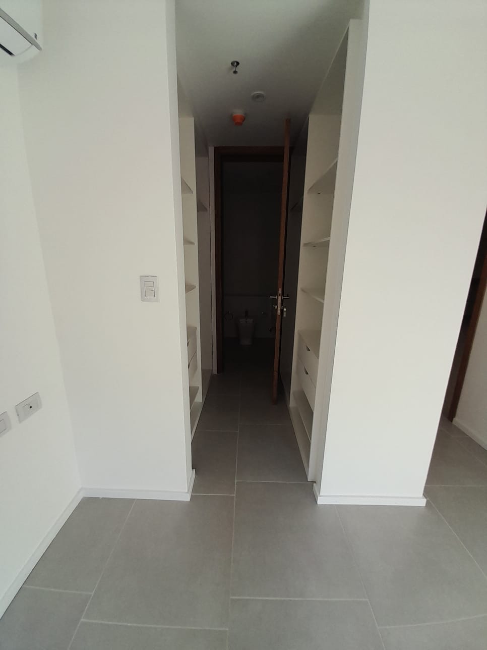En alquiler Departamento de 2 habitaciones en Edificio Bernardino — foto 2