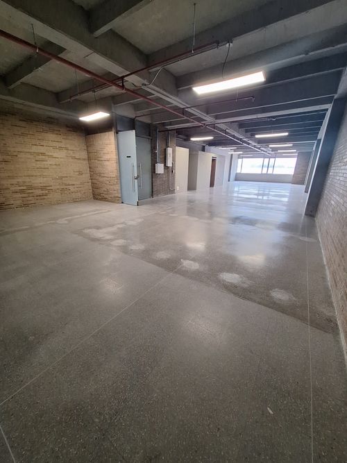 Local en arriendo en Rodeo Alto, Medellín, 194 m² · foto 4 de 9