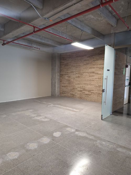 Local en arriendo en Rodeo Alto, Medellín, 194 m² · foto 6 de 9