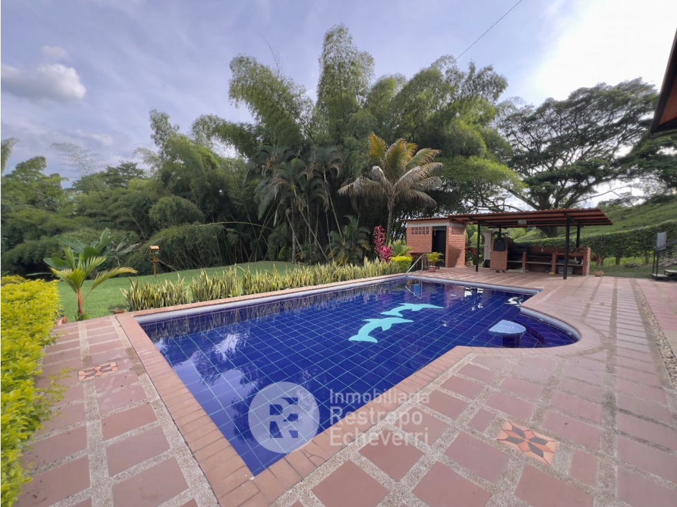 Casa en venta en La Cabaña, Manizales · foto 2 de 24