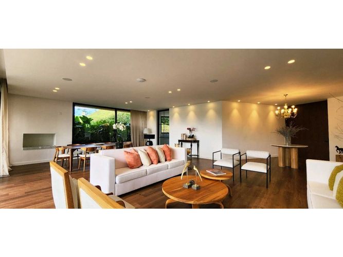 Casa de 4 alcobas en venta en El Retiro, 560 m² · foto 3 de 20