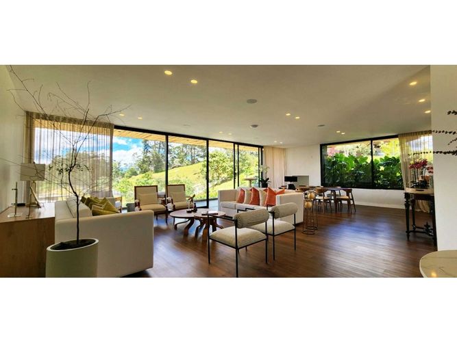 Casa de 4 alcobas en venta en El Retiro, 560 m² · foto 4 de 20