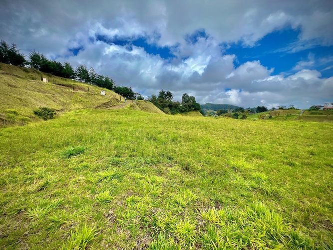 Lote en venta en Lejos Del Nido, El Retiro, 1842 m² · foto 5 de 24