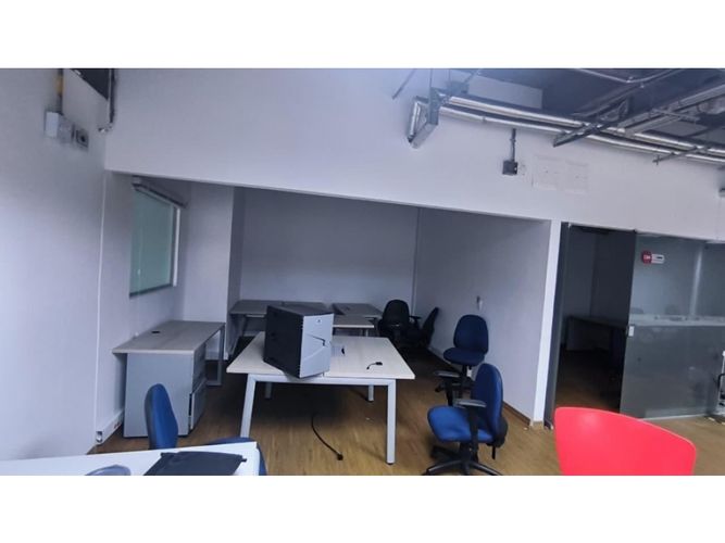 Oficina en arriendo en Niquia, Bello, 709 m² · foto 4 de 13
