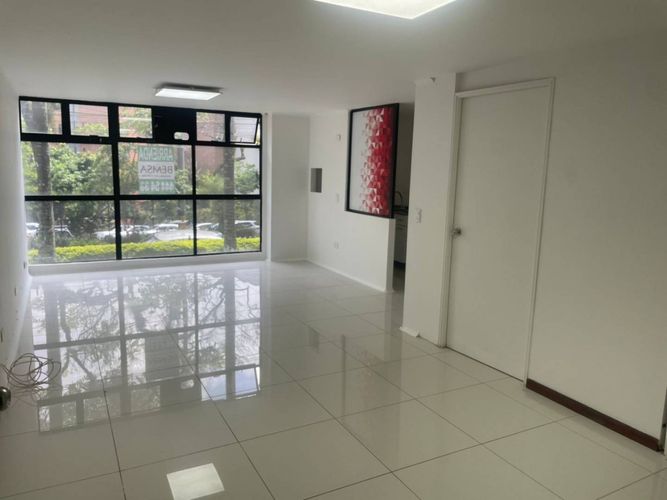 Oficina en arriendo en Cerro Nutibara, Medellín, 38 m² · foto 14 de 14