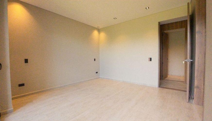 Casa de 4 alcobas en venta en Llano Grande, Rionegro, 400 m² · foto 9 de 15