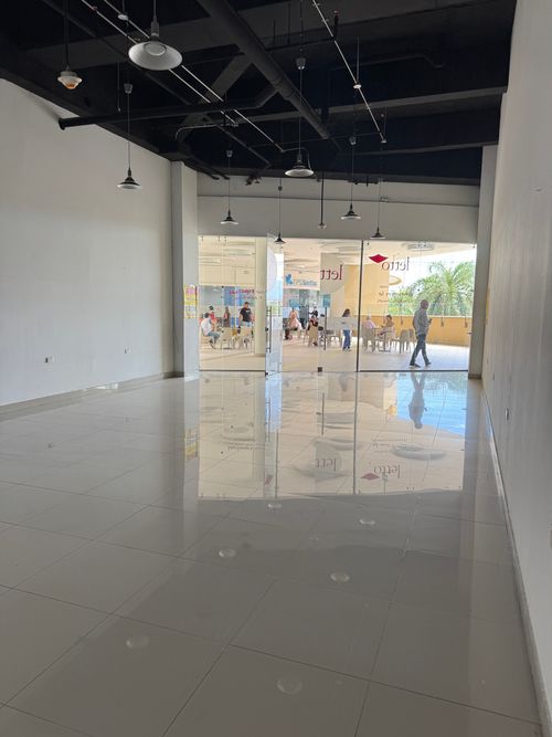 Local en venta en Los Caobos, Neiva, 76 m² · foto 4 de 17