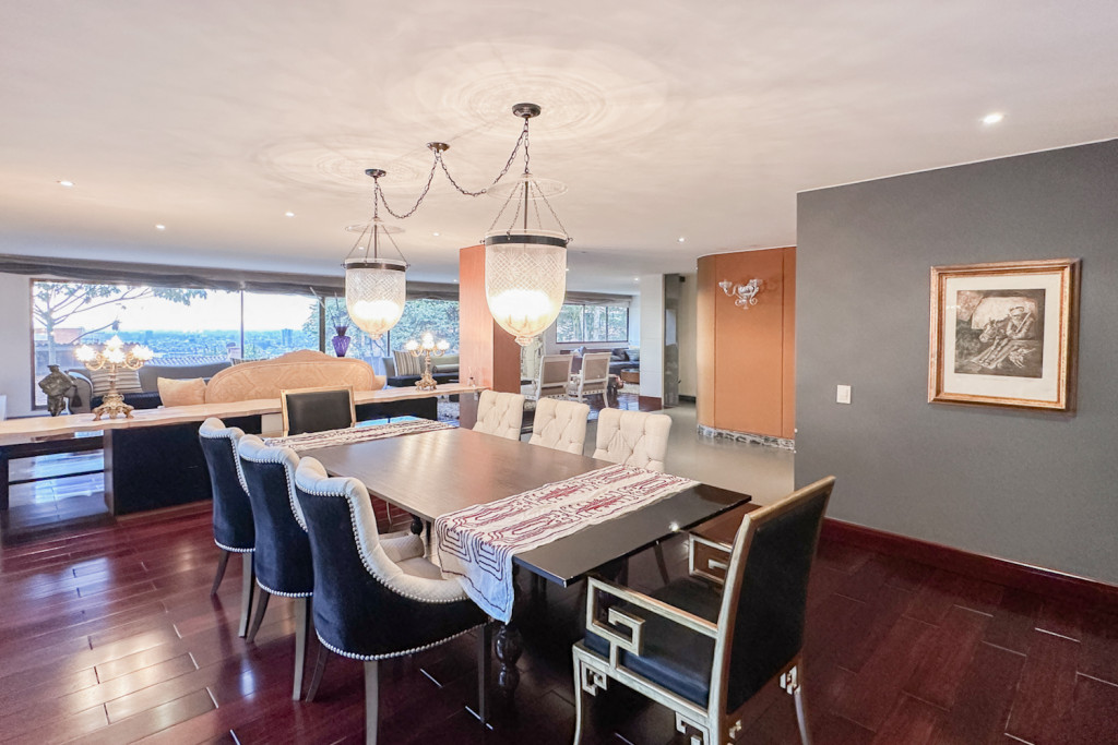 Apartamento en venta en El Refugio, Bogotá · foto 4 de 24