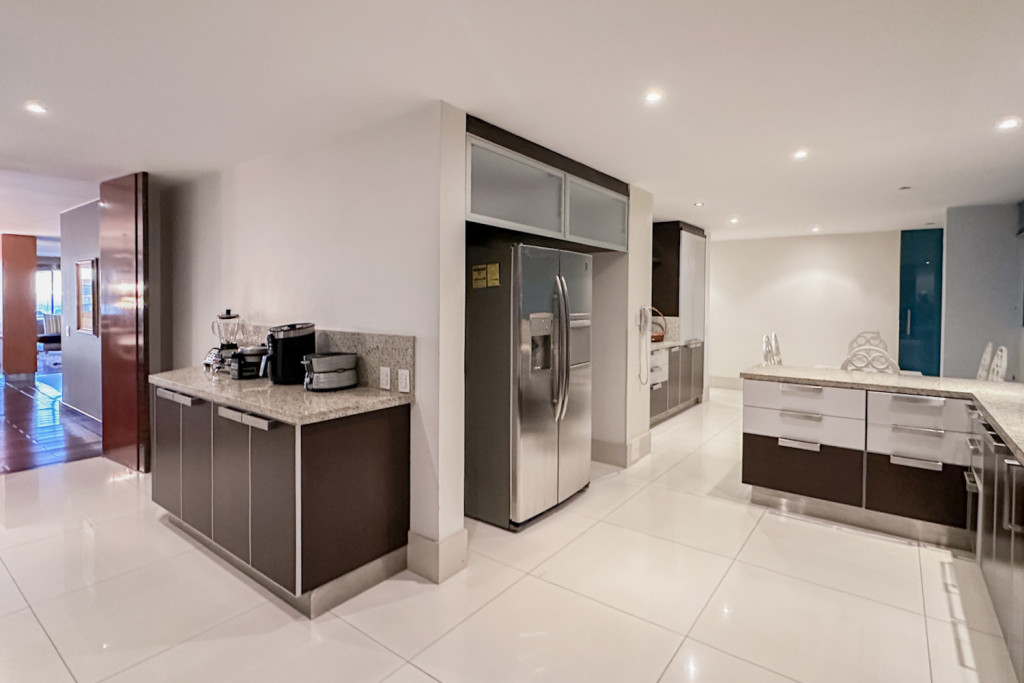Apartamento en venta en El Refugio, Bogotá · foto 6 de 24