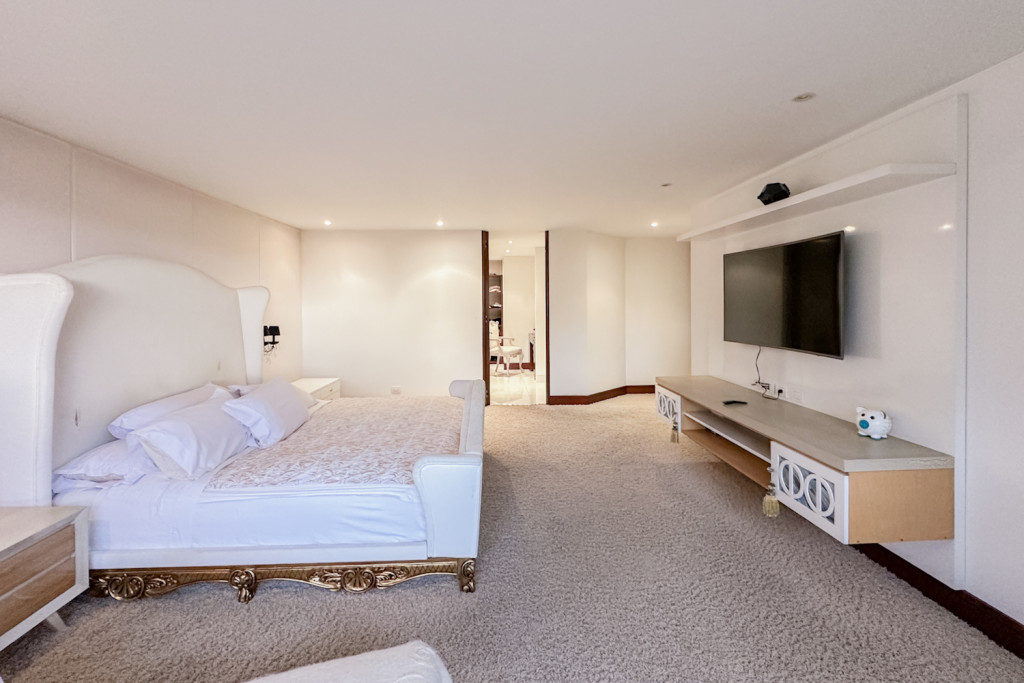 Apartamento en venta en El Refugio, Bogotá · foto 12 de 24