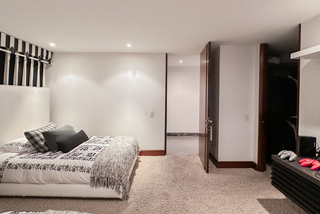 Apartamento en venta en El Refugio, Bogotá · foto 22 de 24