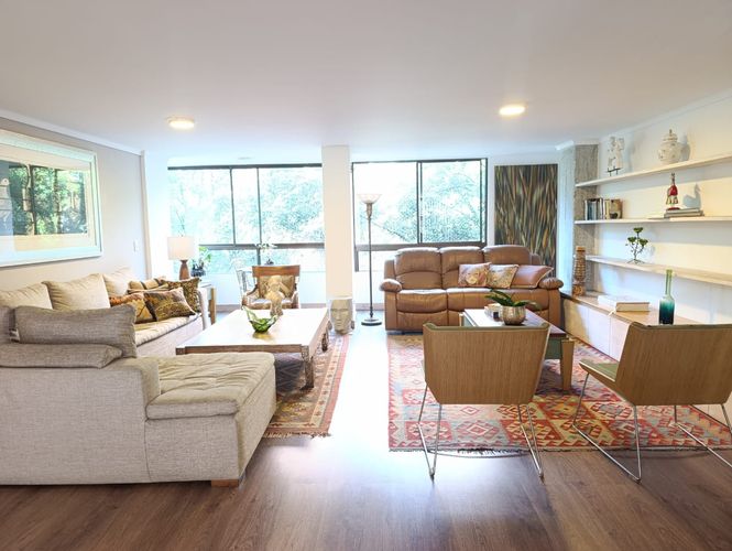 Apartamento de 3 alcobas en venta en El Poblado, Medellín, 165 m² · foto 2 de 20