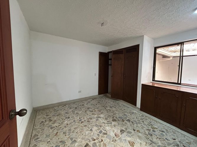 Casa de 3 alcobas en venta en Tejares Cristales, Cali, 312 m² · foto 5 de 24