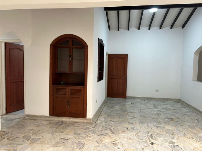 Casa de 3 alcobas en venta en Tejares Cristales, Cali, 312 m² · foto 10 de 24