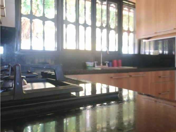 Casa de 5 alcobas en venta en Loma Del Chocho, Envigado, 200 m² · foto 4 de 24