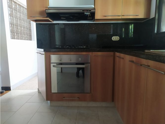 Casa de 5 alcobas en venta en Loma Del Chocho, Envigado, 200 m² · foto 5 de 24