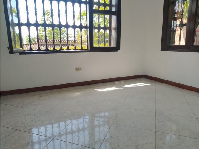 Casa de 5 alcobas en venta en Loma Del Chocho, Envigado, 200 m² · foto 24 de 24