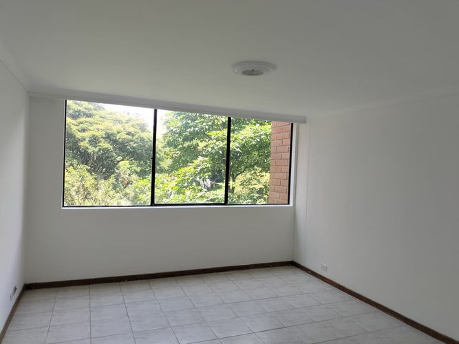 Apartamento de 3 alcobas en venta en El Poblado, Medellín, 140 m² · foto 3 de 20