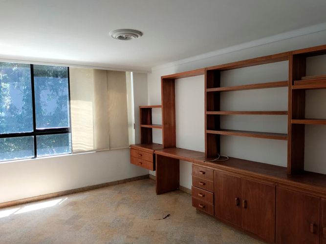 Apartamento de 3 alcobas en venta en El Poblado, Medellín, 140 m² · foto 13 de 20