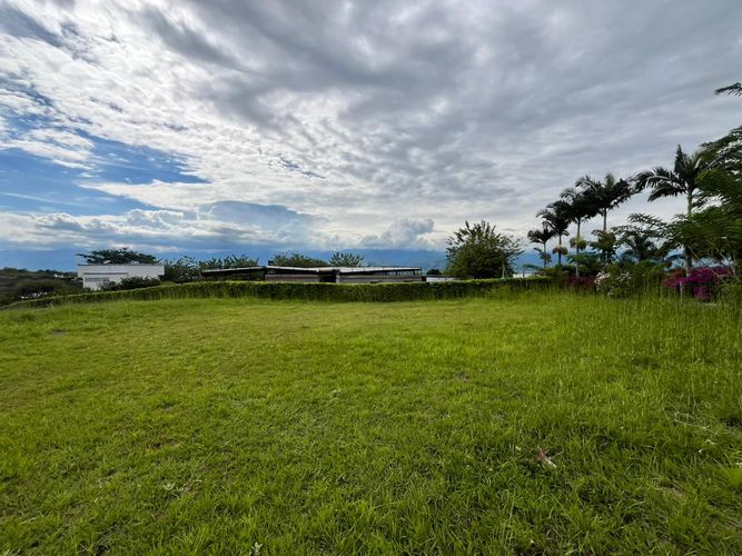 Lote en venta en Cerritos, Pereira, 1900 m² · foto 2 de 9