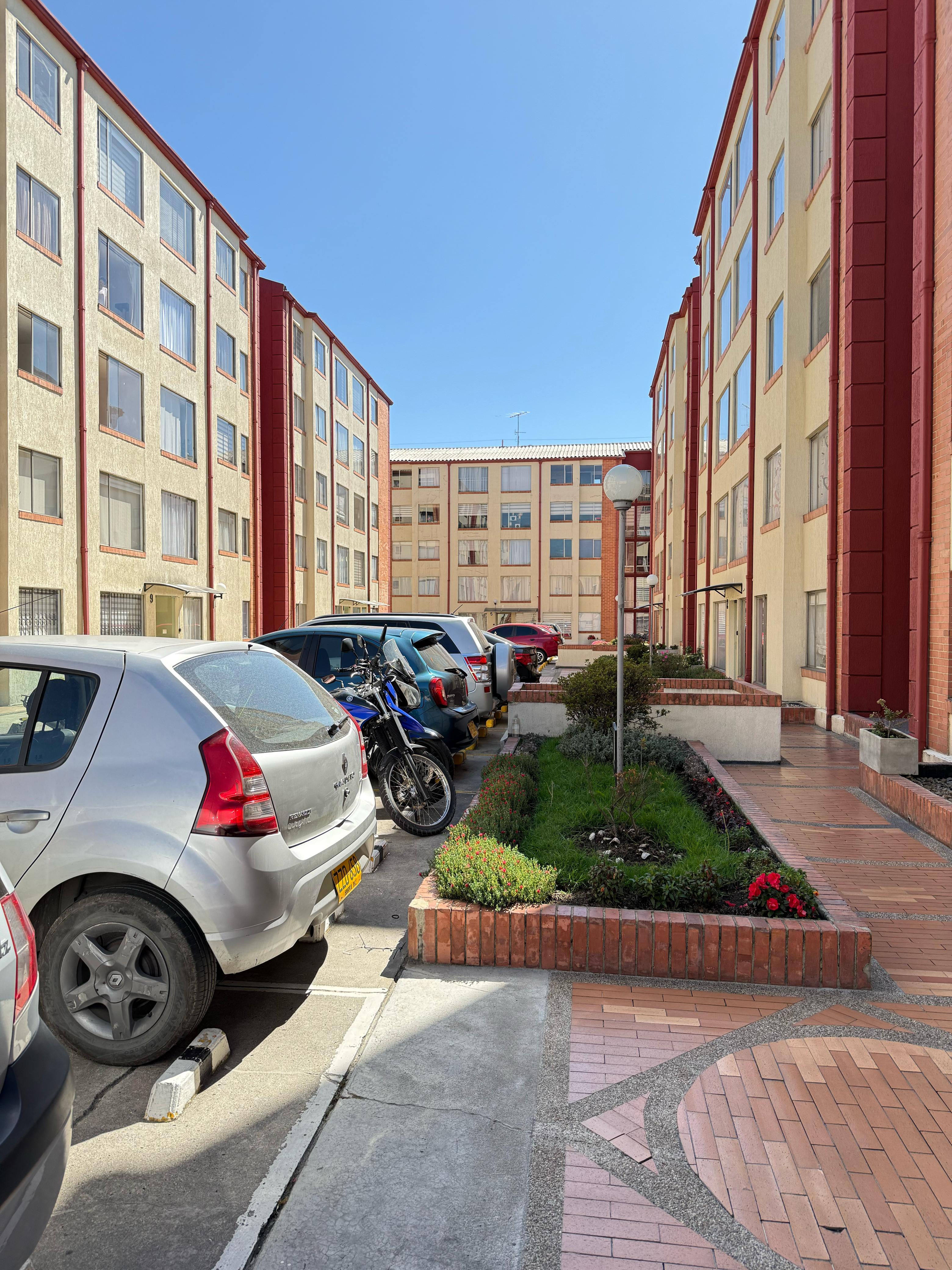 Apartamento en venta en Mirandela, Bogotá · foto 9 de 23