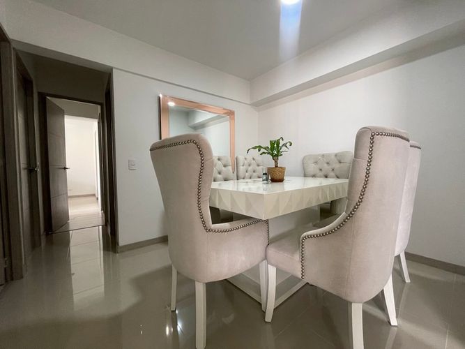Apartamento de 3 alcobas en venta en Tres Esquinas, Sabaneta, 88 m² · foto 3 de 22
