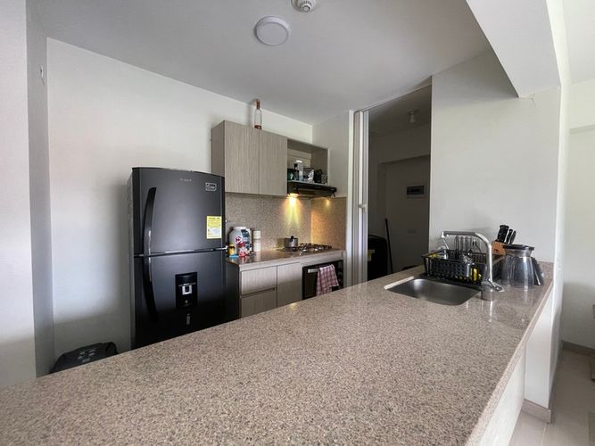 Apartamento de 3 alcobas en venta en Tres Esquinas, Sabaneta, 88 m² · foto 6 de 22